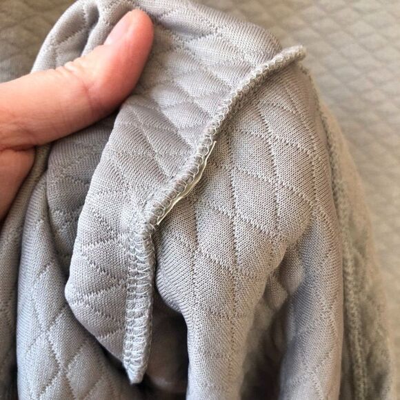 Fabletics XL Astoria Quilted Shrug Gray Cardigan Sweater - Picture 8 of 8